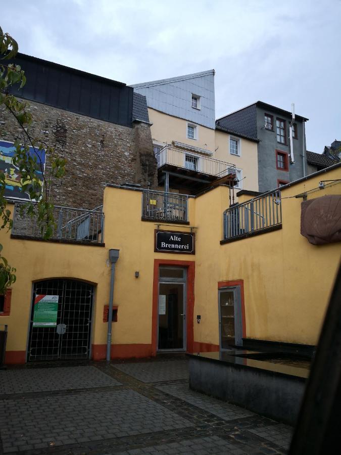 Mooi Ruim Appartement In Antieke Stadsboerderij Schönecken 외부 사진